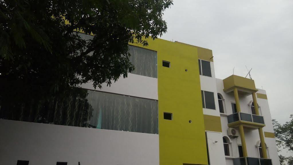 Hotel Rajkamal Deoghar Luaran gambar