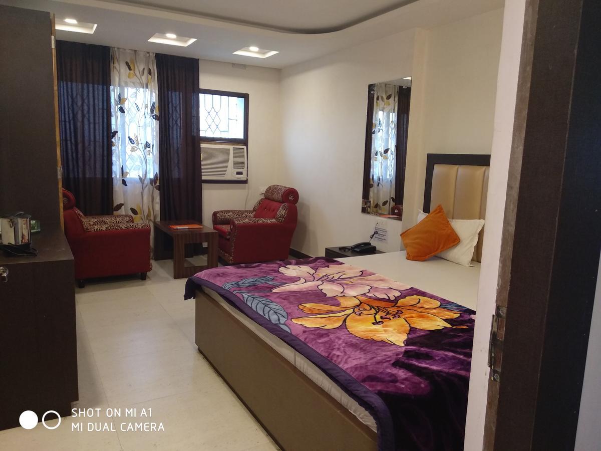 Hotel Rajkamal Deoghar Luaran gambar